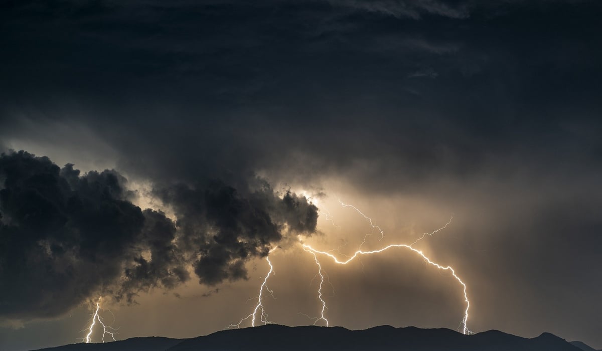 Meteo: Iσχυρό κύμα κακοκαιρίας «χτυπά» τη χώρα από το μεσημέρι – Πόσο θα διαρκέσει