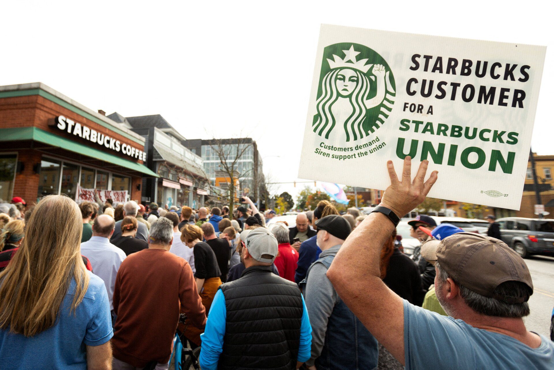 ΗΠΑ: «Η Εξέγερση της Κόκκινης Κούπας» από τους εργαζόμενους των Starbucks