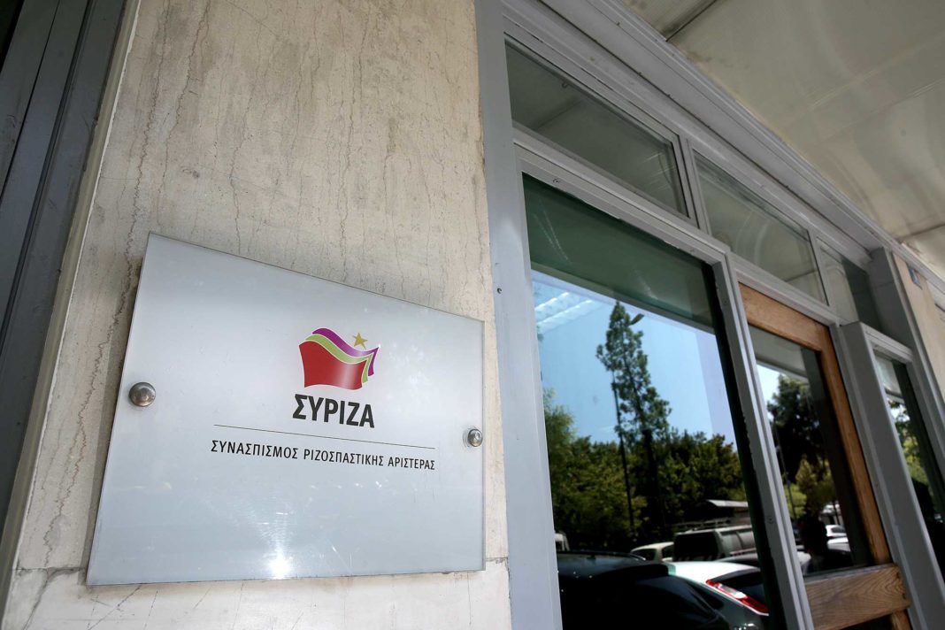 Επίθεση ΣΥΡΙΖΑ στον Καραμανλή για το «δώρο» 3,3 εκ. ευρώ σε εργολάβους