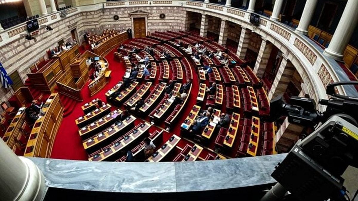 Ένταση και χαρακώματα στη Βουλή: Δεν άκουσε ο Βορίδης τις ενστάσεις της αντιπολίτευσης – Πως επηρεάστηκε το ΠΑΣΟΚ