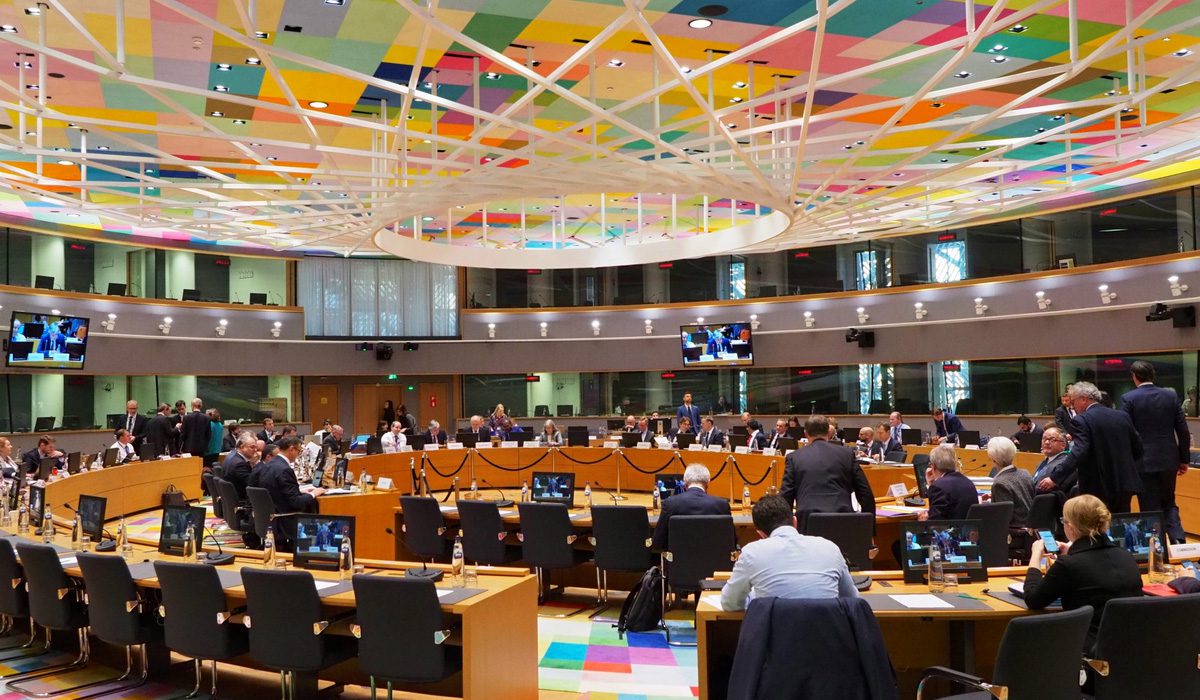Eurogroup: «Πράσινο φως» για την ελάφρυνση του δημόσιου χρέους στην Ελλάδα