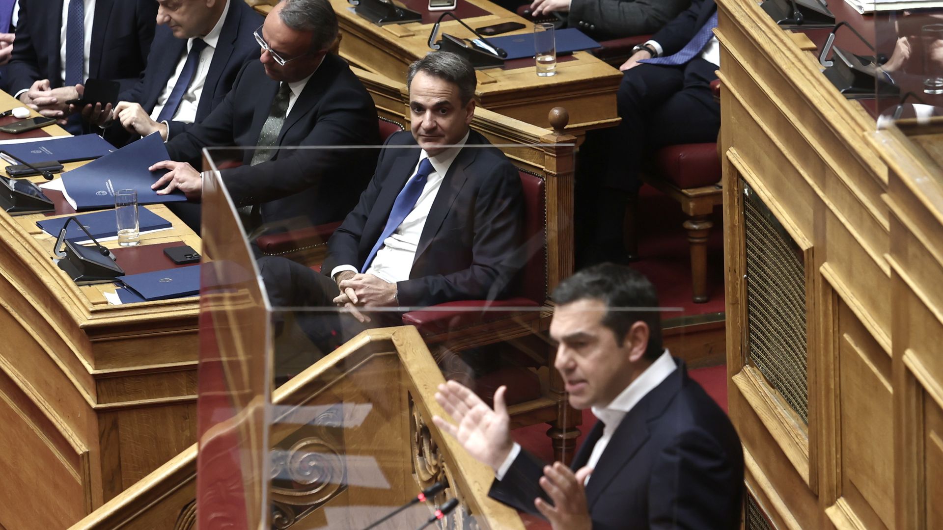 Τι έδειξε η χθεσινή μονομαχία Μητσοτάκη- Τσίπρα στη Βουλή