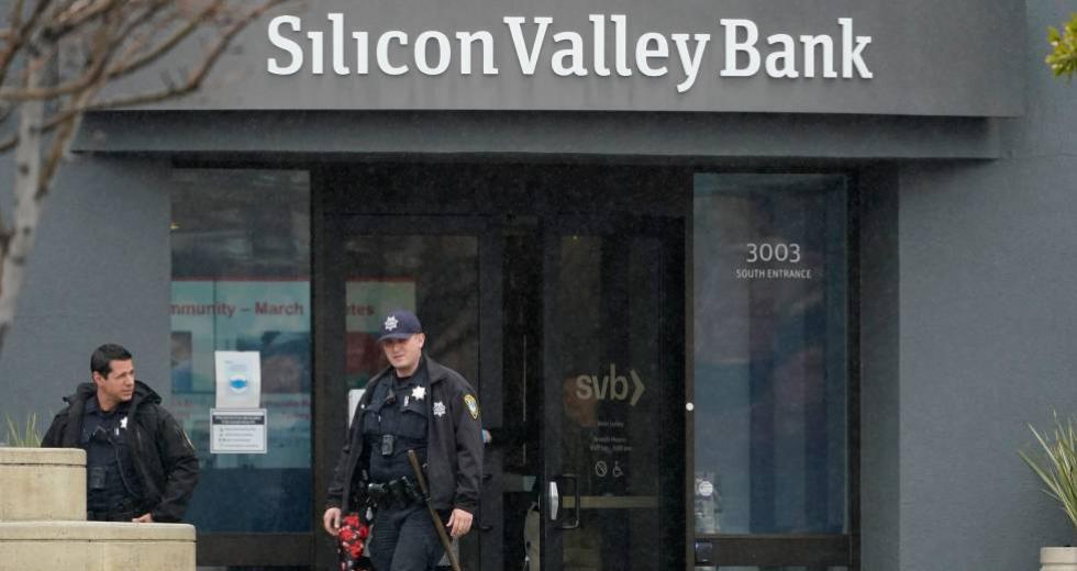 Η First Citizens εξαγoράζει την Silicon Valley Bank
