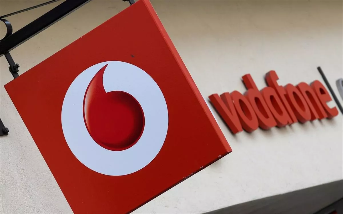 Vodafone: Προχωρά σε περικοπή 11.000 θέσεων εργασίας – Τι αναμένεται για την Ελλάδα