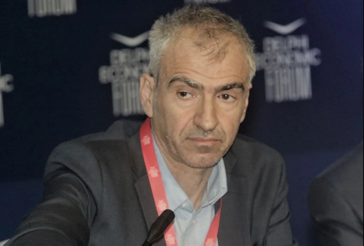 Ο Νίκος Μαραντζίδης στο τιμόνι της προεκλογικής στρατηγικής του ΣΥΡΙΖΑ