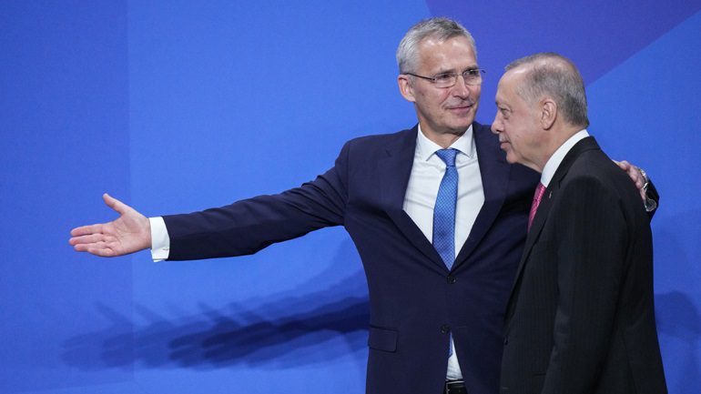Άνοιξε ο δρόμος για την ένταξη της Σουηδίας στο ΝΑΤΟ – Είπε το «ναι» ο Ερντογάν