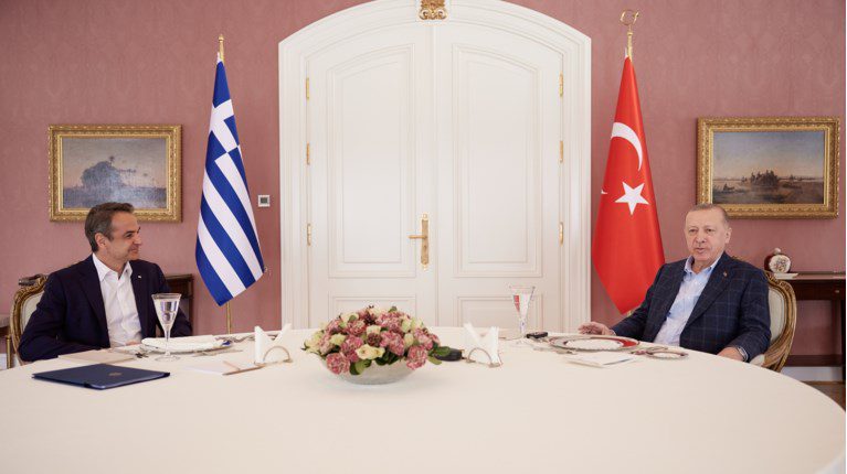 Εβδομάδα εξελίξεων για τις ελληνοτουρκικές σχέσεις – Καταλύτης η συνάντηση Μητσοτάκη-Ερντογάν