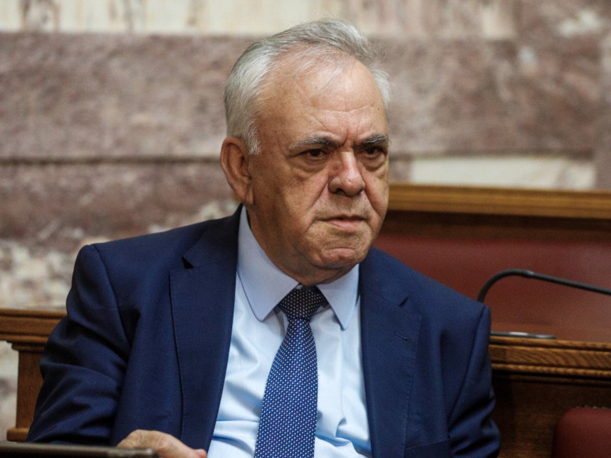 Δραγασάκης: «Απειλείται η ίδια η ύπαρξη του ΣΥΡΙΖΑ»