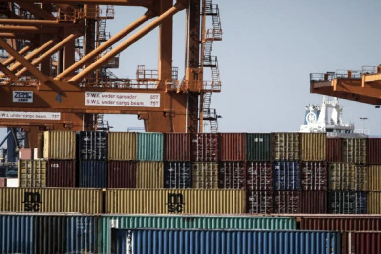 ΕΛΣΤΑΤ: Νέα «βουτιά» στις εξαγωγές τον Αύγουστο – Μειώθηκε 7% το έλλειμμα στο εμπορικό ισοζύγιο