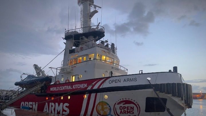 Αναχωρεί από την Κύπρο το πρώτο πλοίο με ανθρωπιστική βοήθεια για τη Γάζα