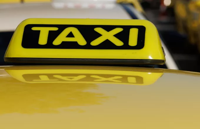 taxi_it_4327085.jpg